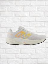 New Balance FuelCell Propel v5